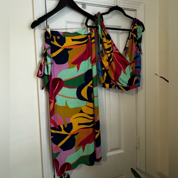 Endless Blu. Tropical multicolor two piece set - Picture 8 of 12